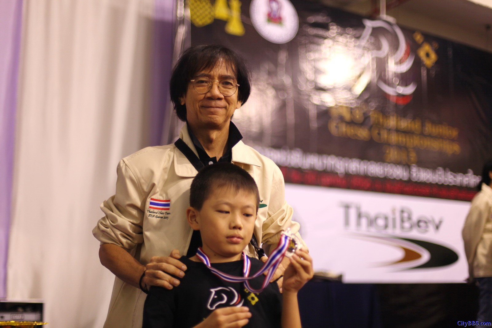 2013年10月16日至20日，第八届泰国少年国际象棋比赛在清迈市举行，有包括来自曼谷等府的众多少年国际象棋高 ...